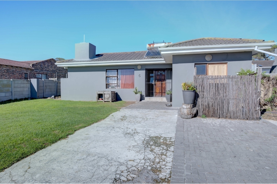 3 Bedroom Property for Sale in Sherwood Eastern Cape